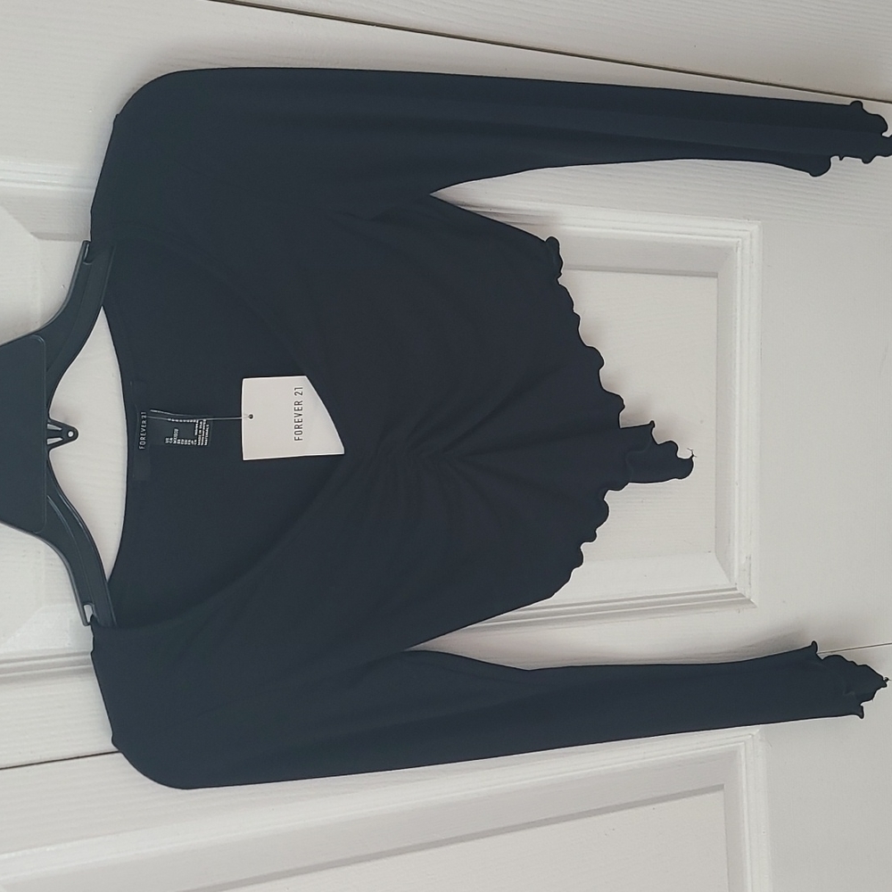 Black crop top